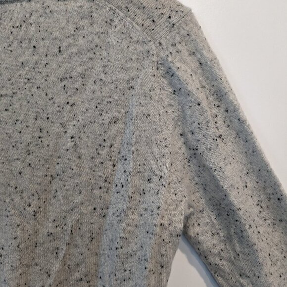 Cashmere Charter Club Luxury Sweater V-Neck Gray Charcoal Long Sleeve SZ Medium - Picture 11 of 13